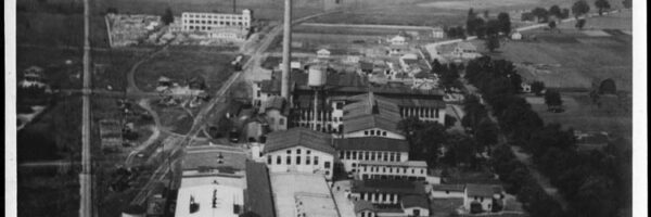 Aerial_view_of_Kalamazoo_Vegetable_Parchment_Company_(c.1920) Aerial_view_of_Kalamazoo_Vegetable_Parchment_Company_(c.1920)