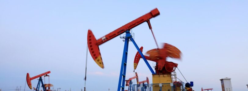 getty-images-0AchOVhrqZA-unsplash Oil field