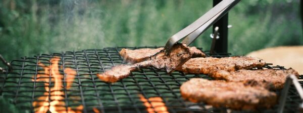Grilling meat
