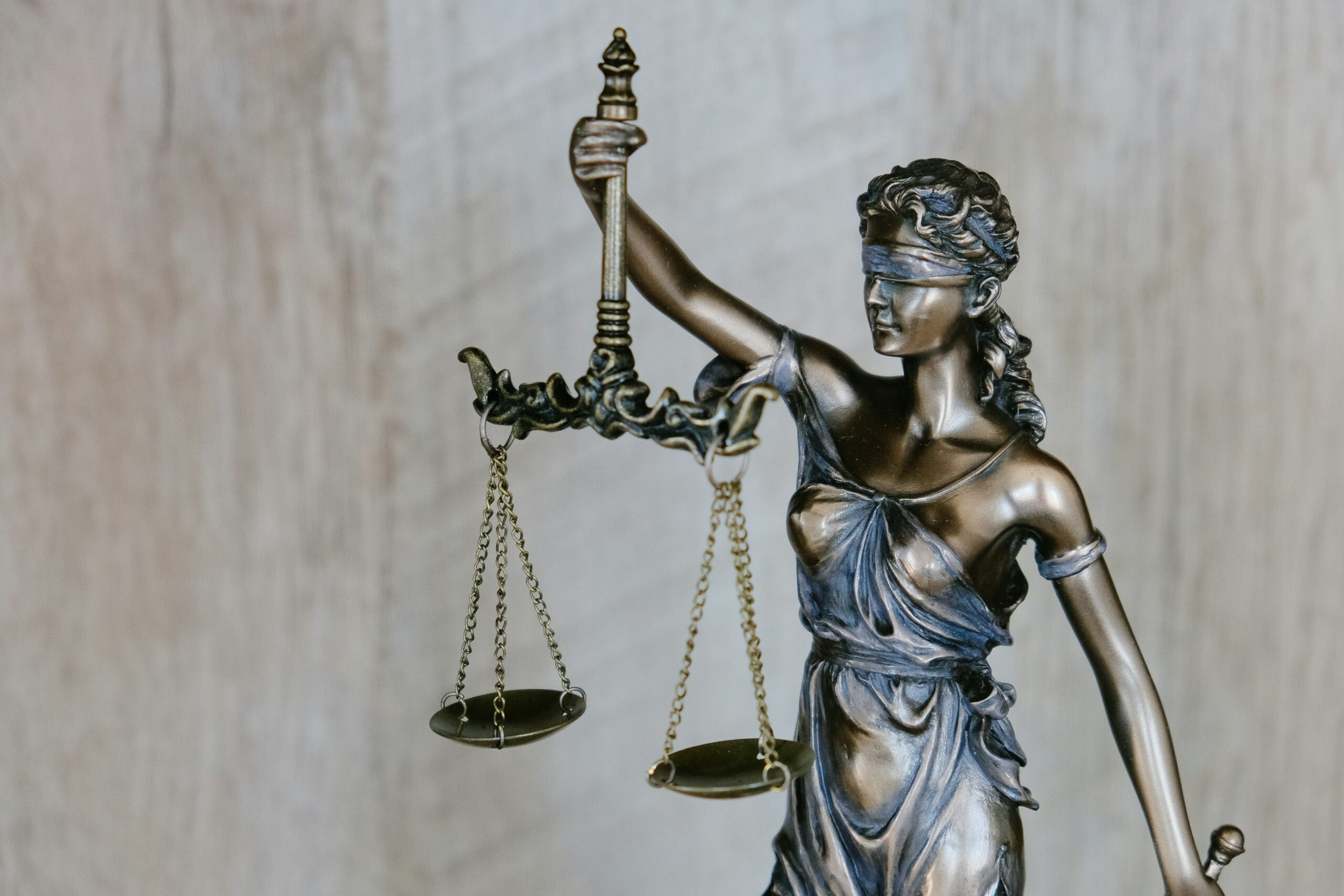 Judge pressures Parkinson's patients over Syngenta paraquat settlement